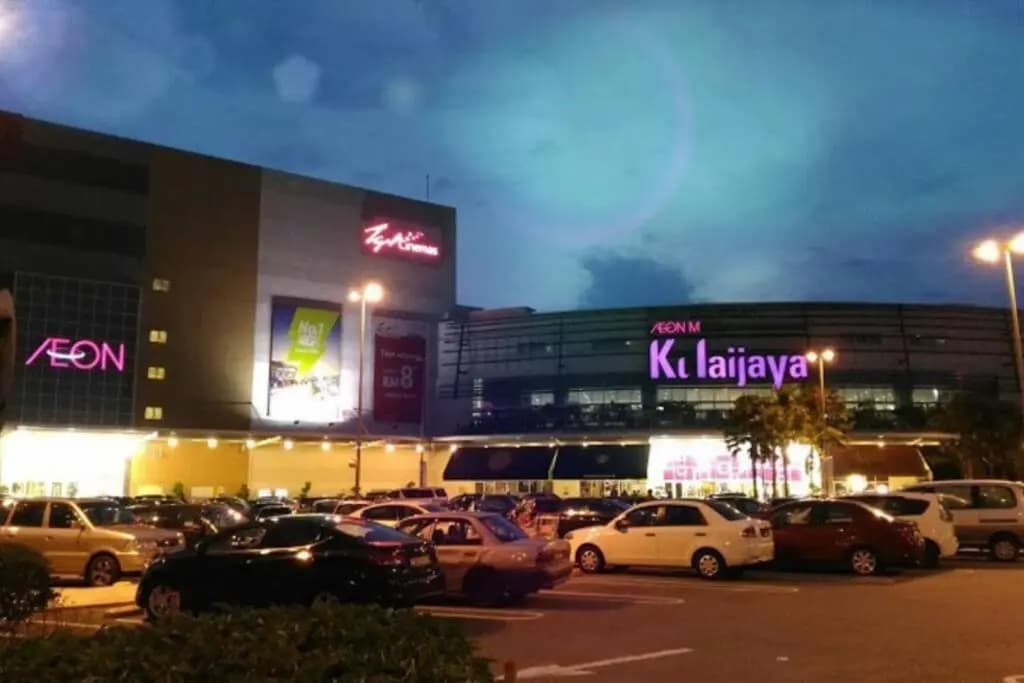 Kulai Dream Homestay 4room 16pax @near Kulai Aeon, JPO, Senai Airport, Legoland - photo 1