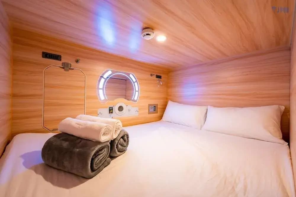 JPOD Capsule Hotel - photo 32