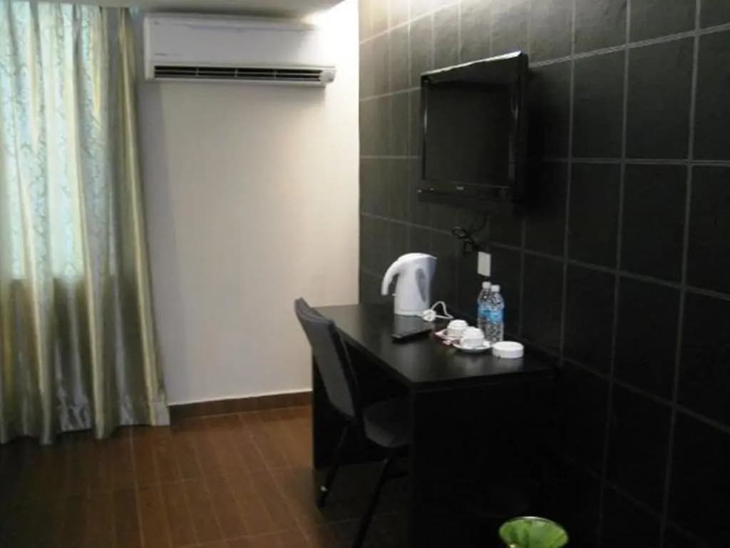 KK Waterfront Hotel - photo 16