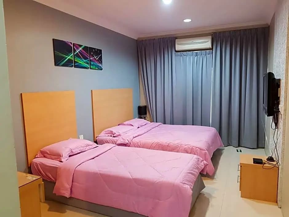 Hotel Budget Lestari - photo 6