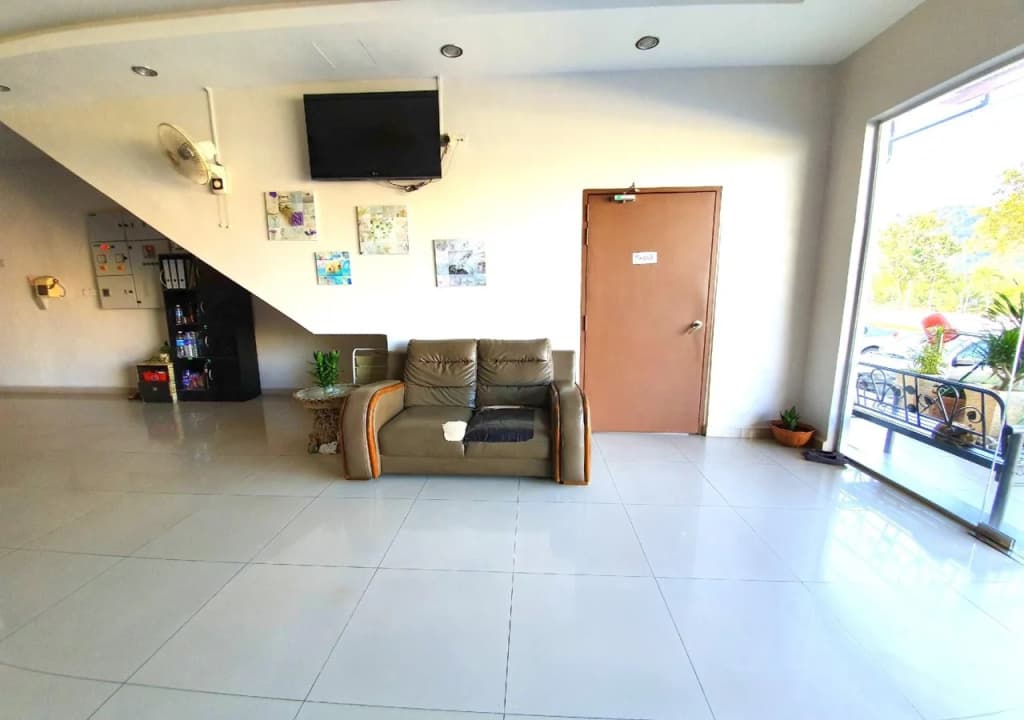 OYO 89715 CK Hotel - photo 13