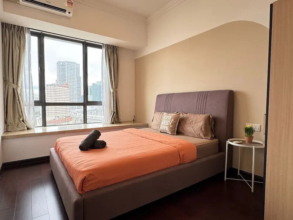 JB City CIQ-R&F Shopping Mall Apartment - photo 31