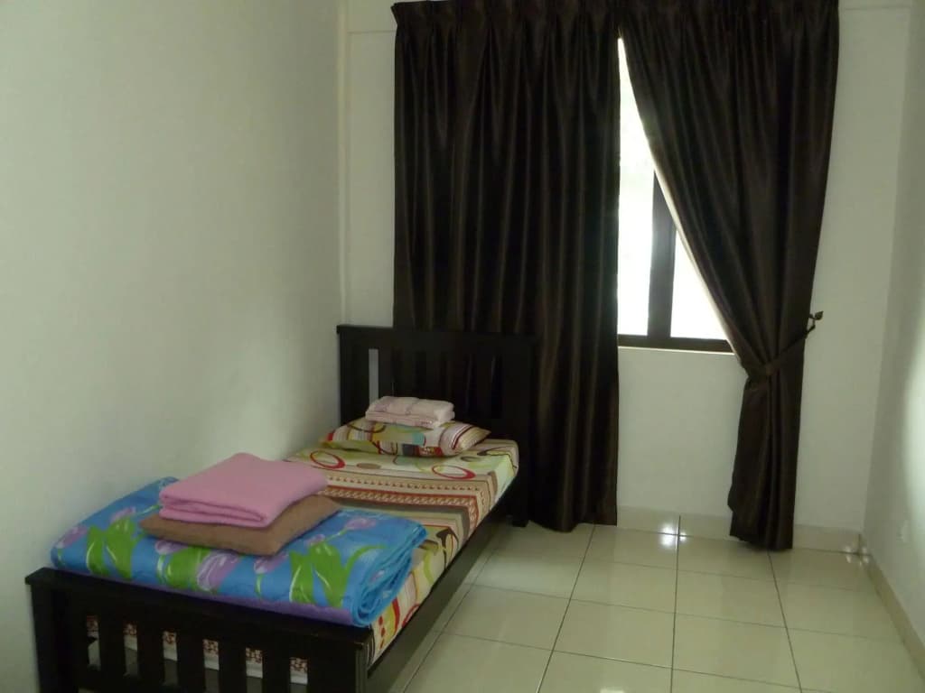 Indah Alam Vacation Home - photo 4