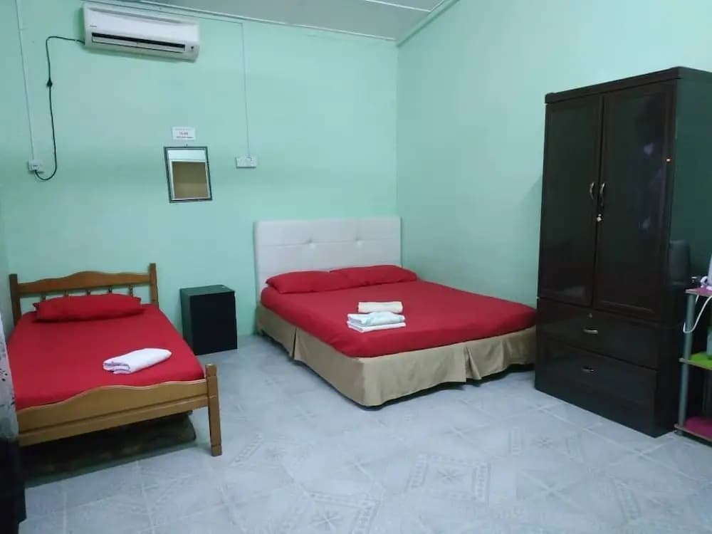 OYO Homes 90600 Ummi Chalet Dungun - photo 4