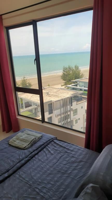 SG Resort Residence, studio, sea & pool view, high level unit - photo 1