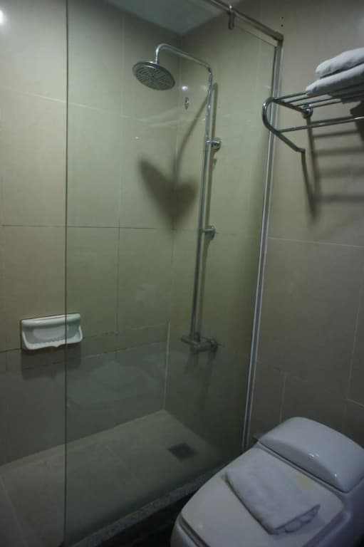 Tyng Garden Hotel Sandakan - photo 9