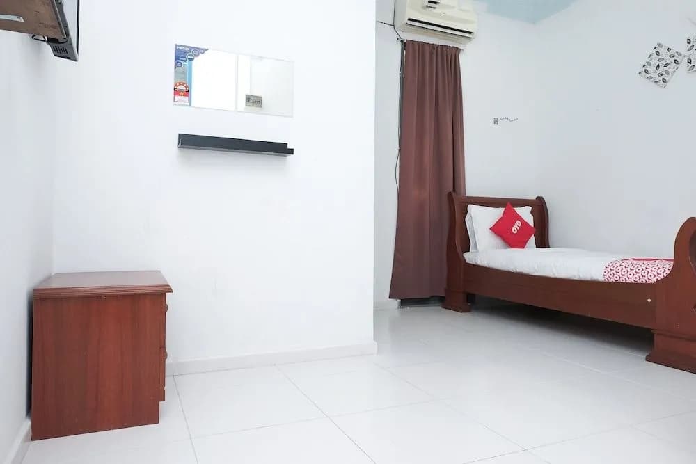 OYO 90018 River Village Hotel - photo 3