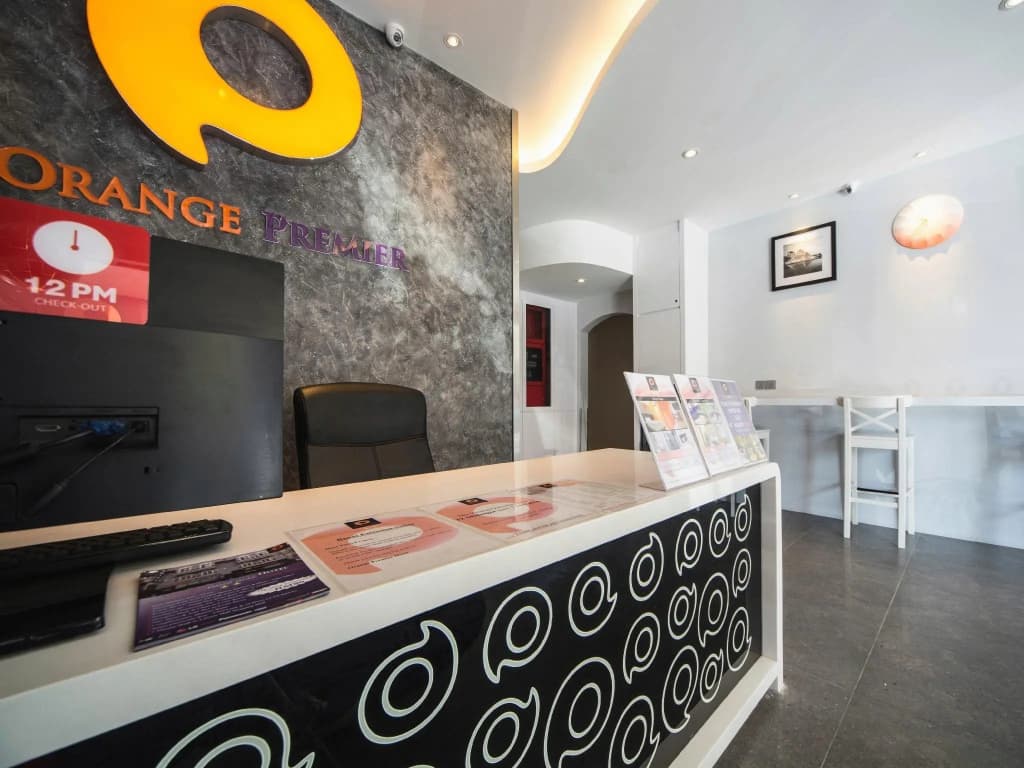 Orange Premier Hotel Taman Segar - photo 15