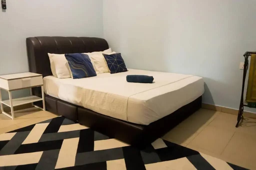 2 Storey Semi-D Homestay Nilai and KLIA, F1 Sepang with Pool - photo 2