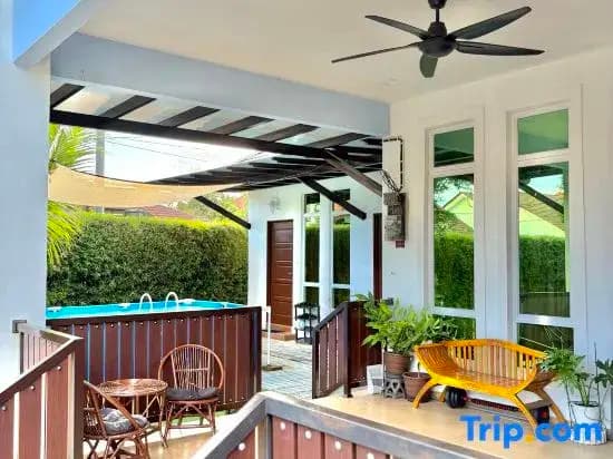Tepak Nusuk Private Pool Homestay 5 Bedrooms 4 Bathrooms - photo 1