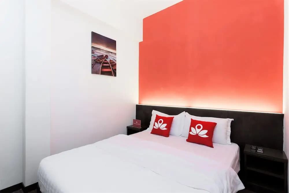 ZEN Rooms Basic Near KTM Sentul - photo 15