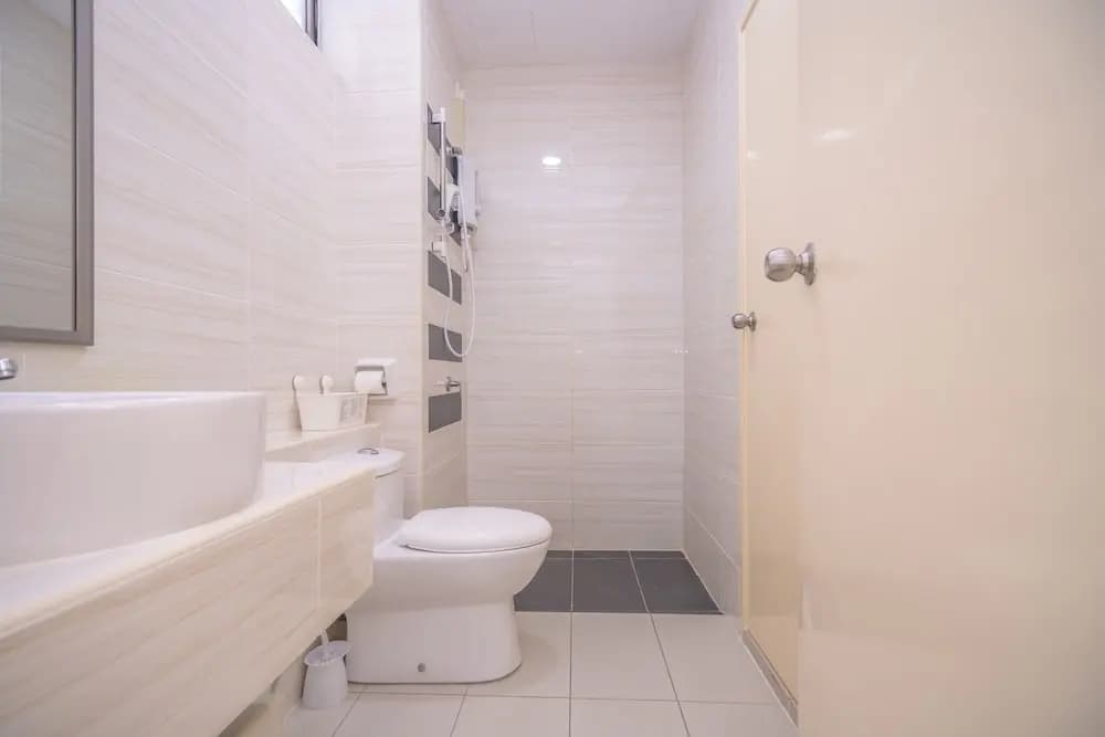 OYO Home 89464 Awesome 1 Bedroom D'summit - photo 8