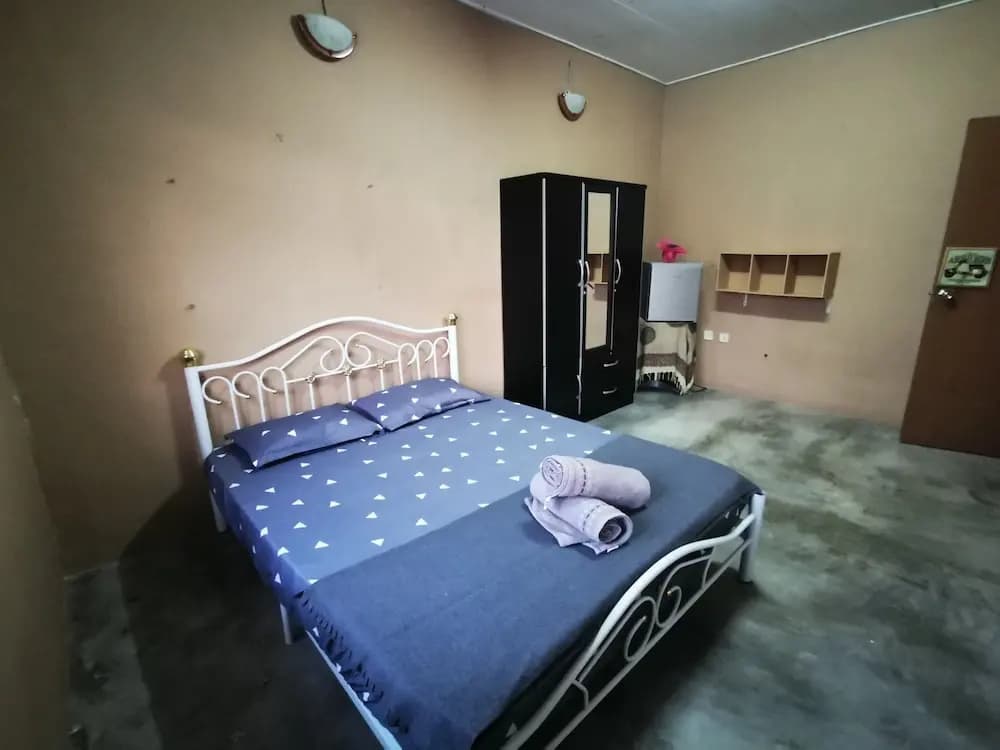 2Coconuts Hostel - photo 1
