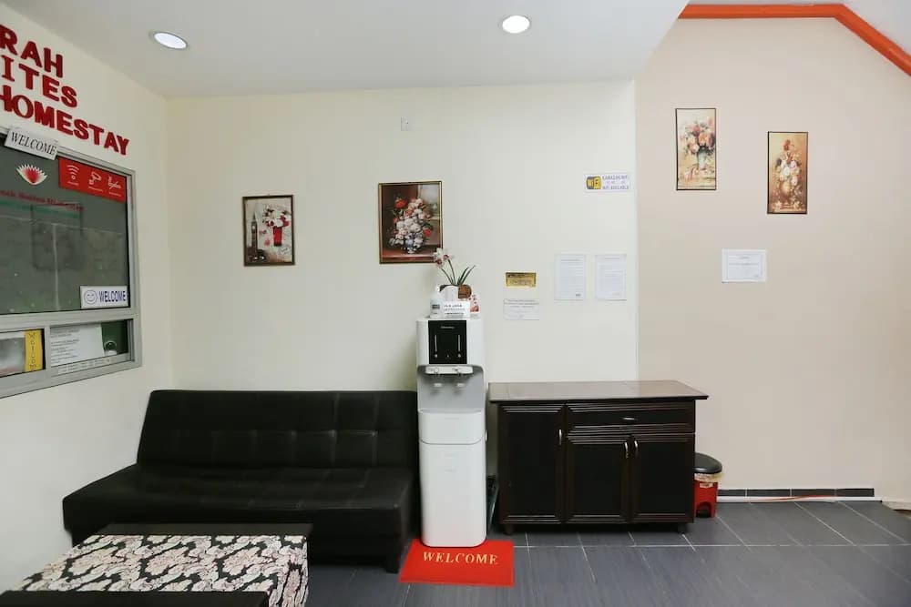 Semerah Suites by OYO Rooms - photo 10
