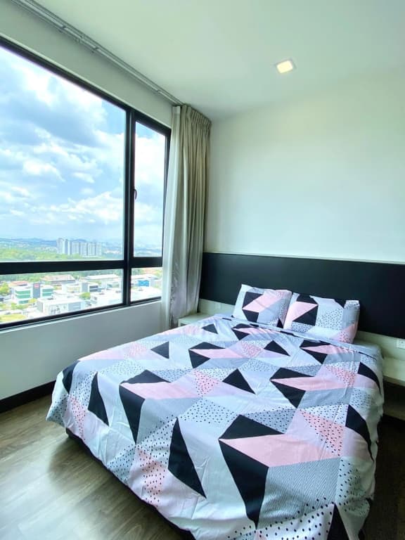 NEW Landmark Residence 2, Studio for 2 pax, High floor, Nice View, Free Parking, Budget Stay - photo 4
