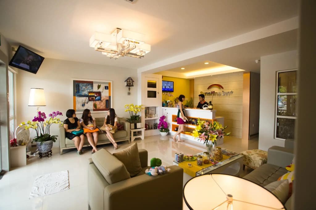 Sunshine Inn Plus - photo 2