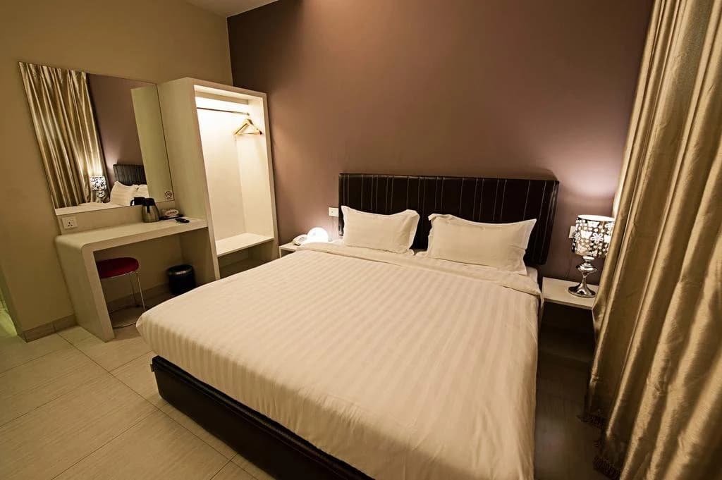 Seven Boutique Hotel - photo 11