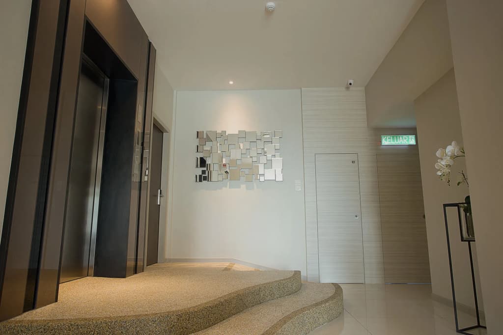 The Square Hotel - photo 14
