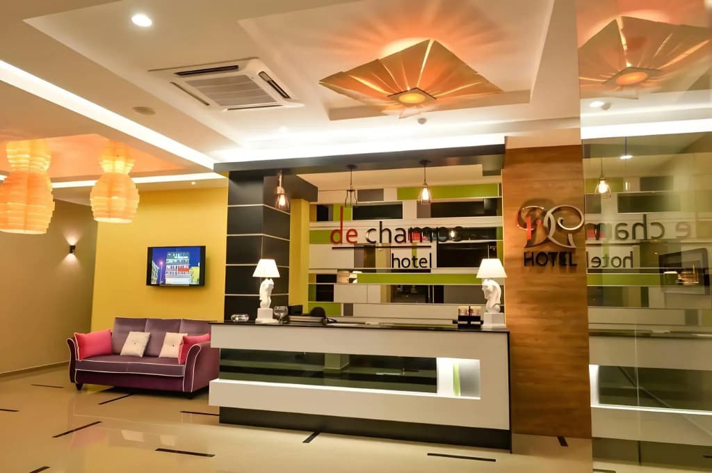 De Champs Hotel - photo 16