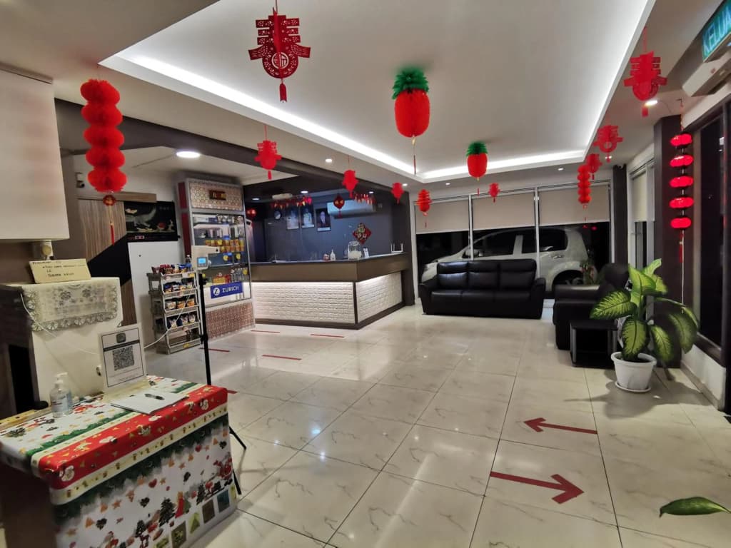 Palace Inn - photo 11