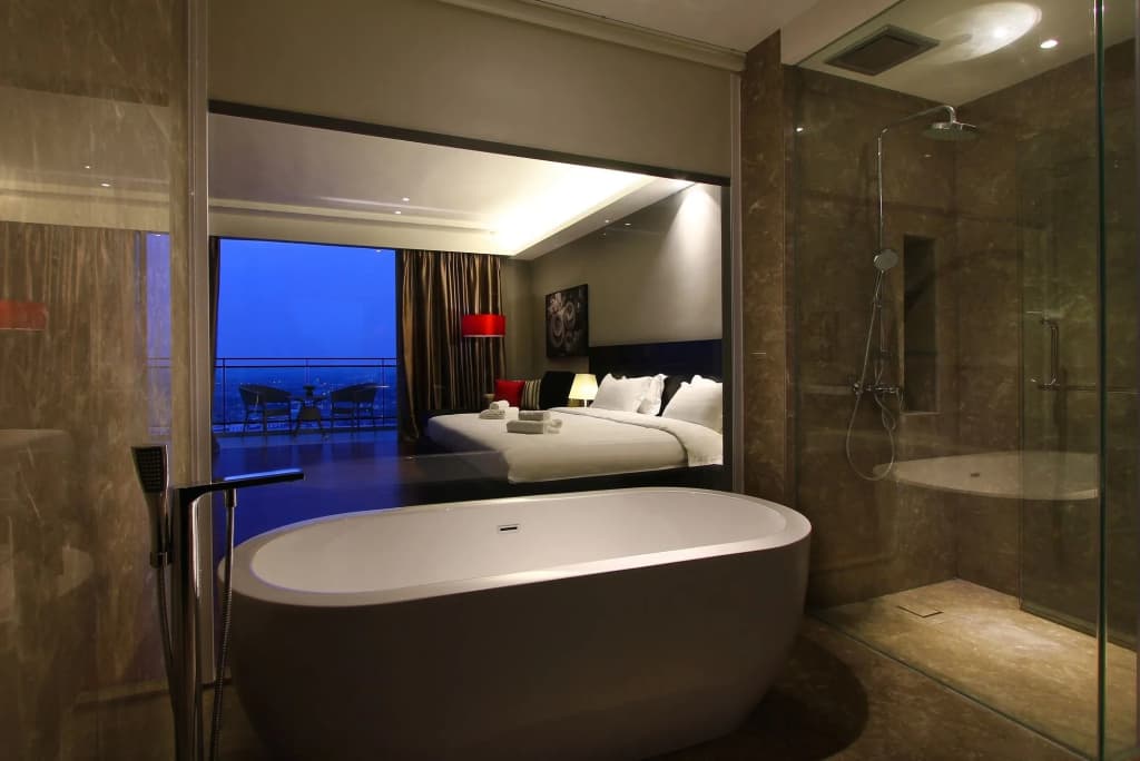 The Shore Hotel & Residences - photo 9