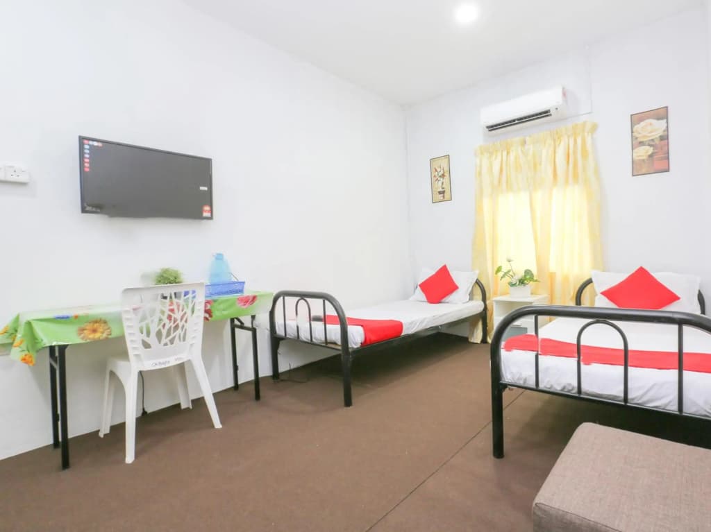 Citra Kadok Banquets & Homestay - photo 2