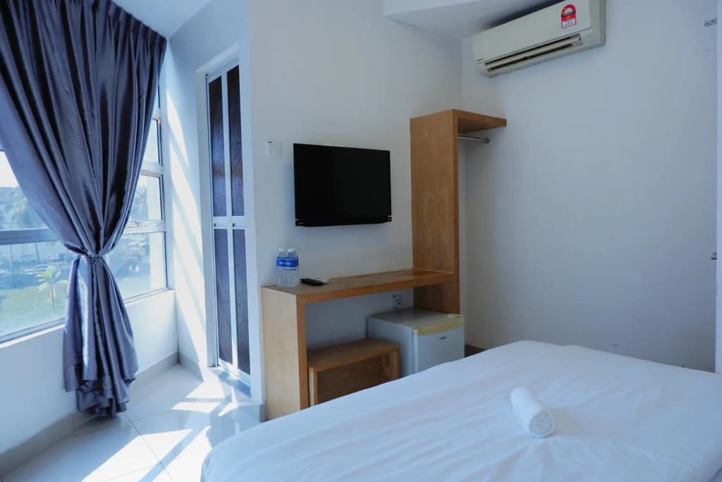 Iris Hotel Kajang - photo 4