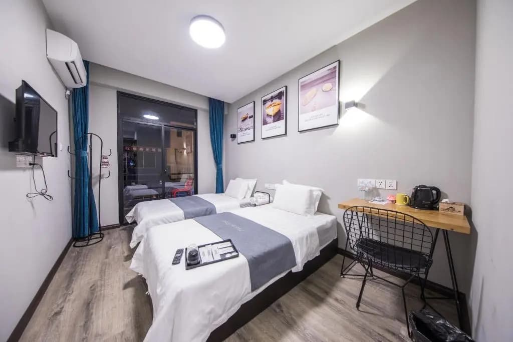Paly Hotel - photo 1