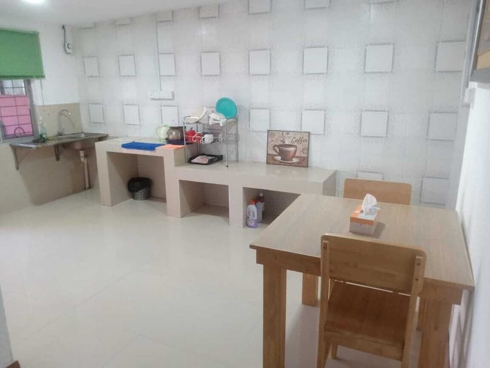 Natol Homestay - Kenyalang Park - photo 16