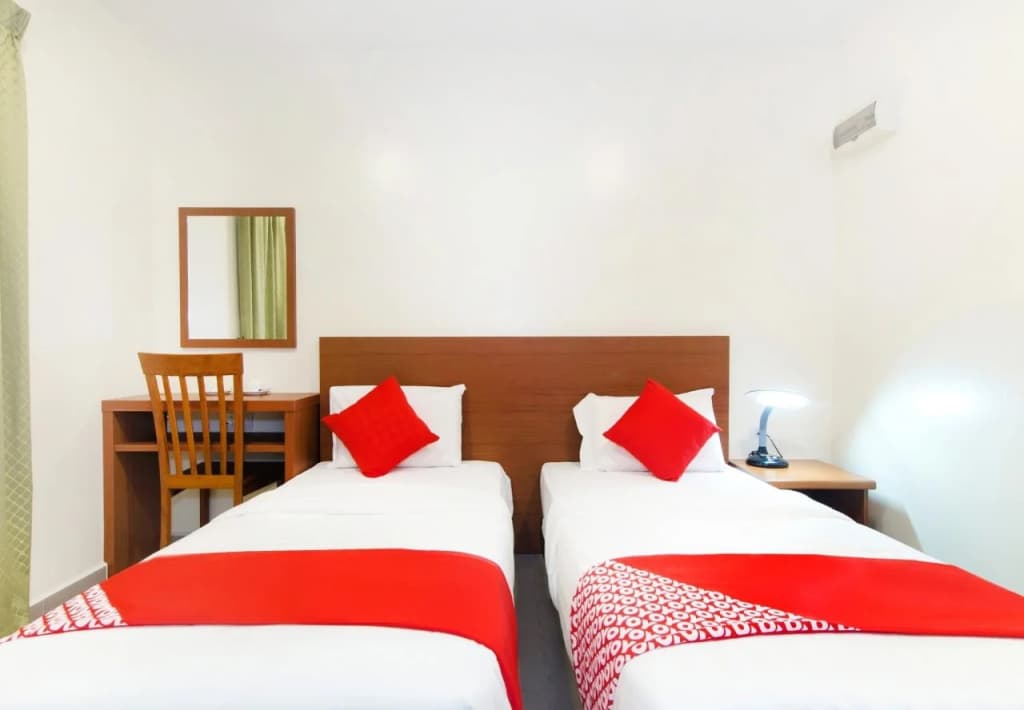 Lawten Hotel - photo 4
