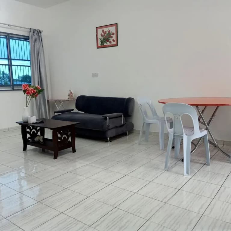 OYO Home 90391 Borneo Home - photo 9
