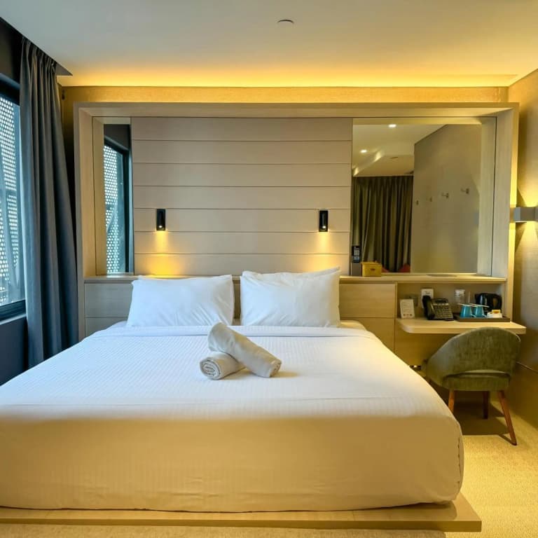 The Upper House Hotel - photo 4