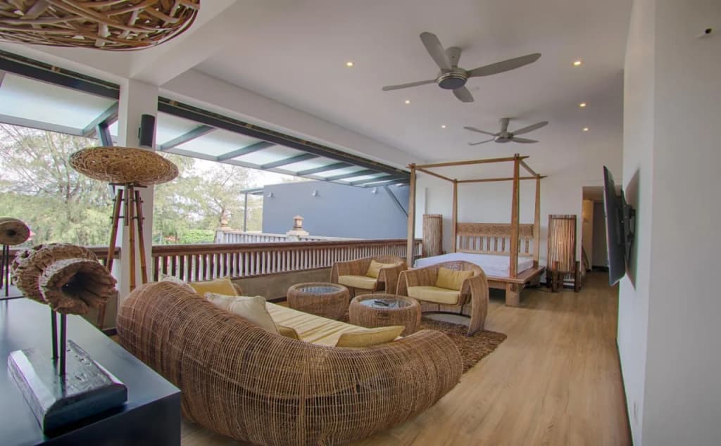 Lot 33 Boutique Hotel - photo 20