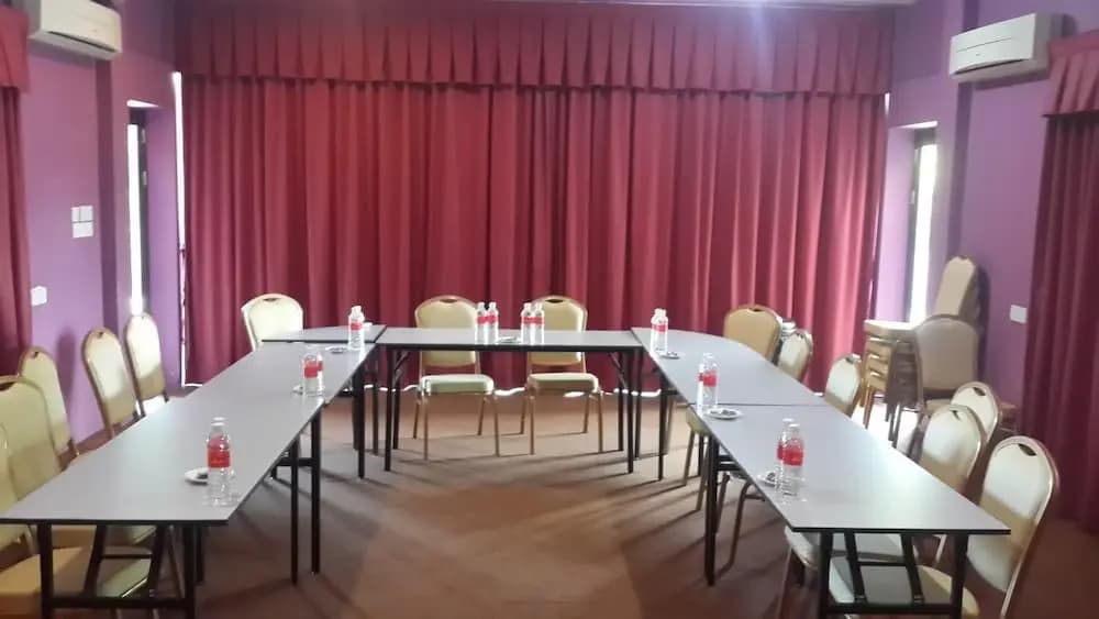 Avida Hotel - photo 11