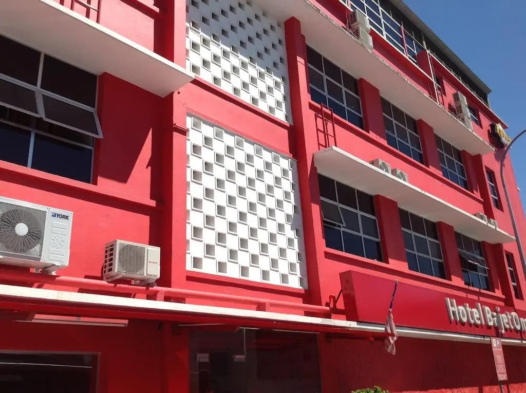 DG One Stop Budget Hotel - photo 1