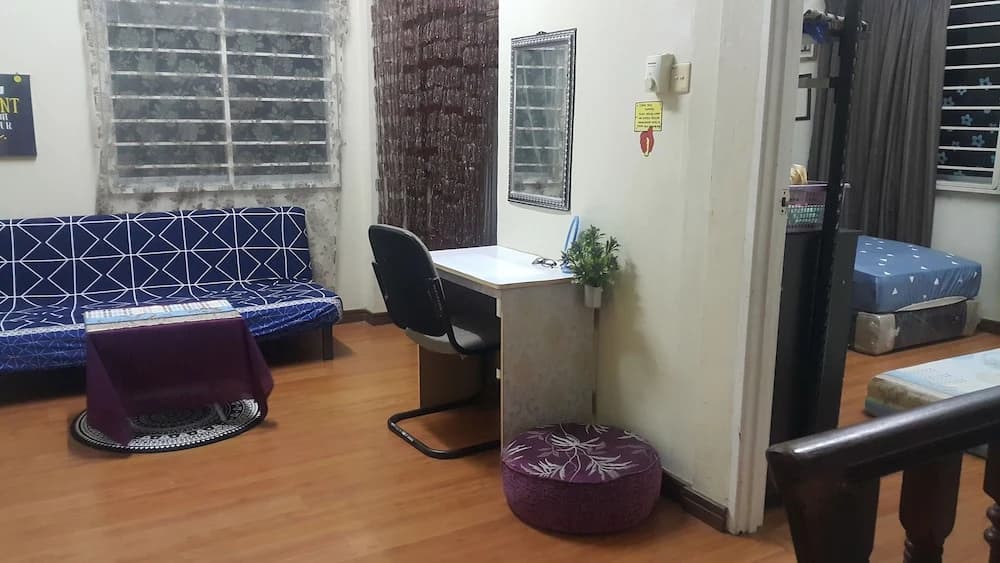 D'hartamas Guesthouse - photo 11
