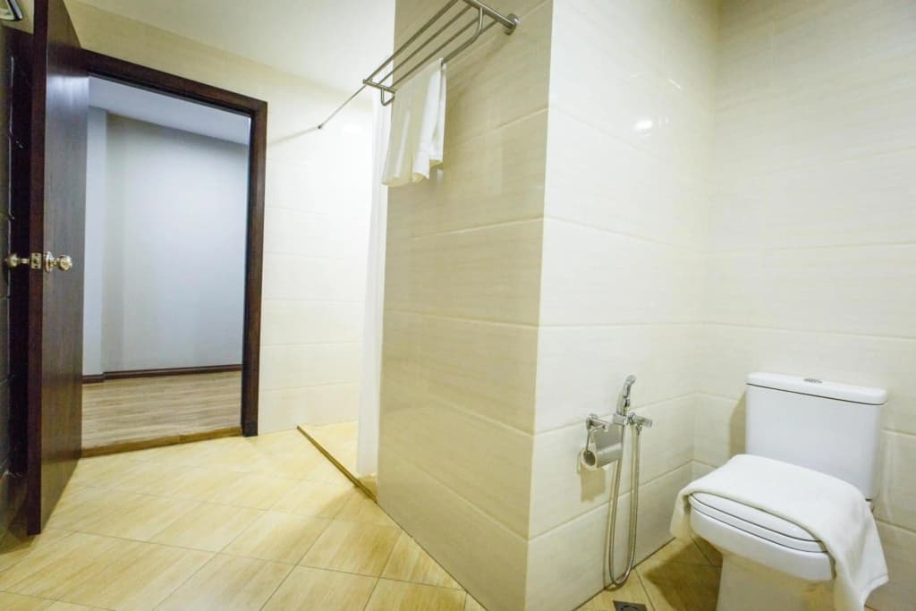 Lintas Platinum Hotel - photo 9