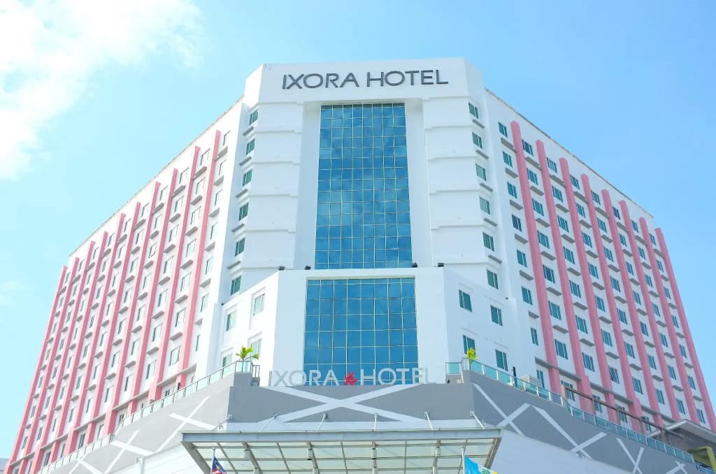 Ixora Hotel - photo 1