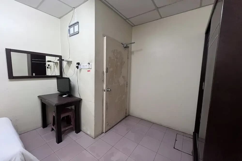 Seri Kemaman Inn, Chukai Terengganu - photo 16