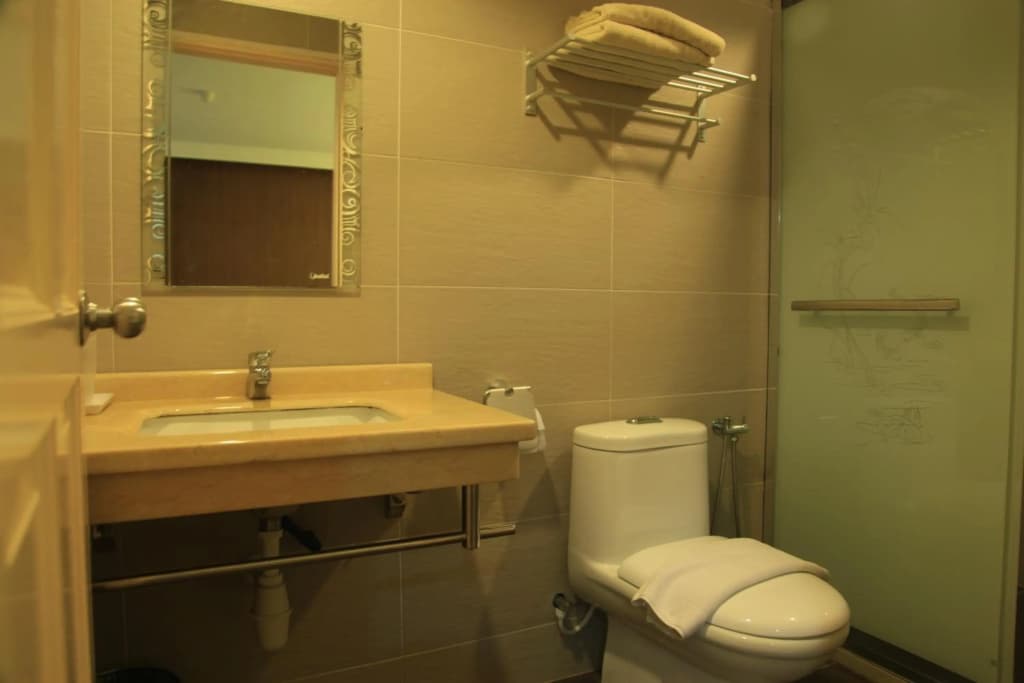 The Inn Hotel - photo 13