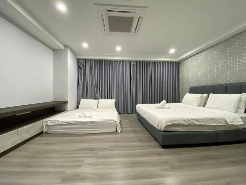 Sunrise Gurney Beautiful Sea or City view Duplex 2BR - photo 2
