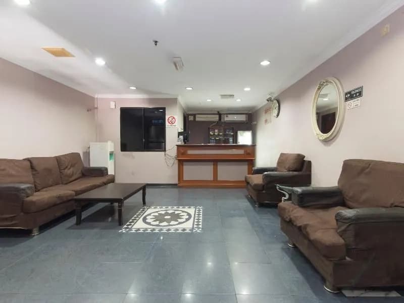 OYO 472 Comfort Hotel 1 - photo 11