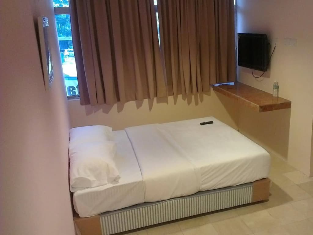 Hotel New Town Klang - photo 3