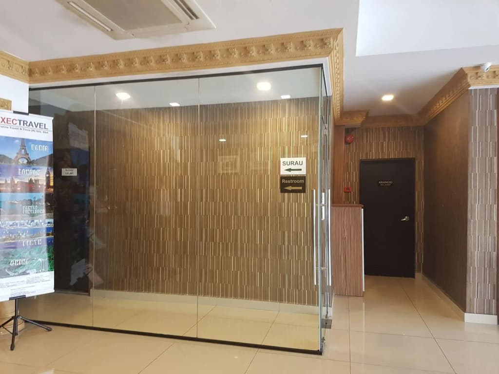 The Grand Orange World Hotel - photo 12