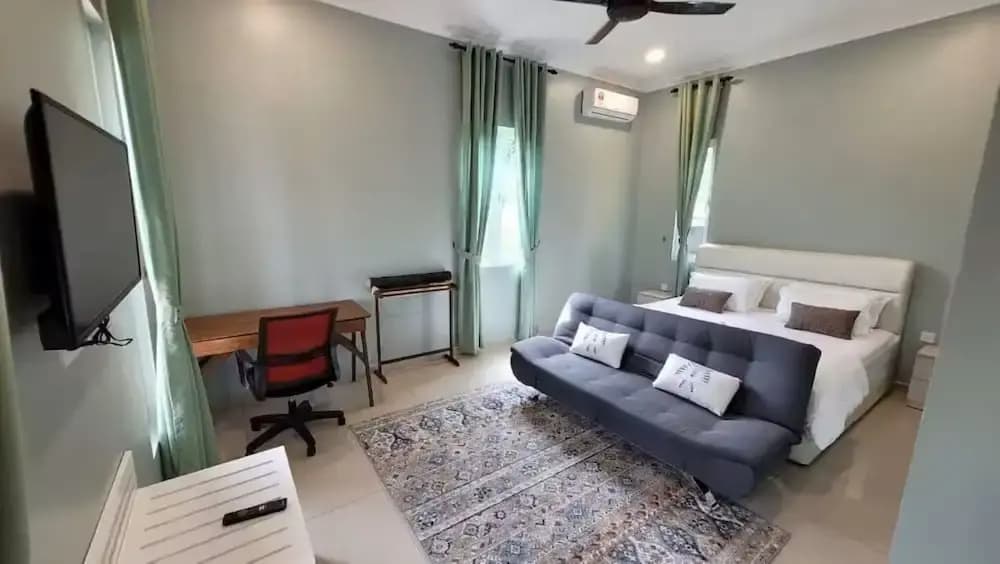 Villa RI Homestay - photo 8