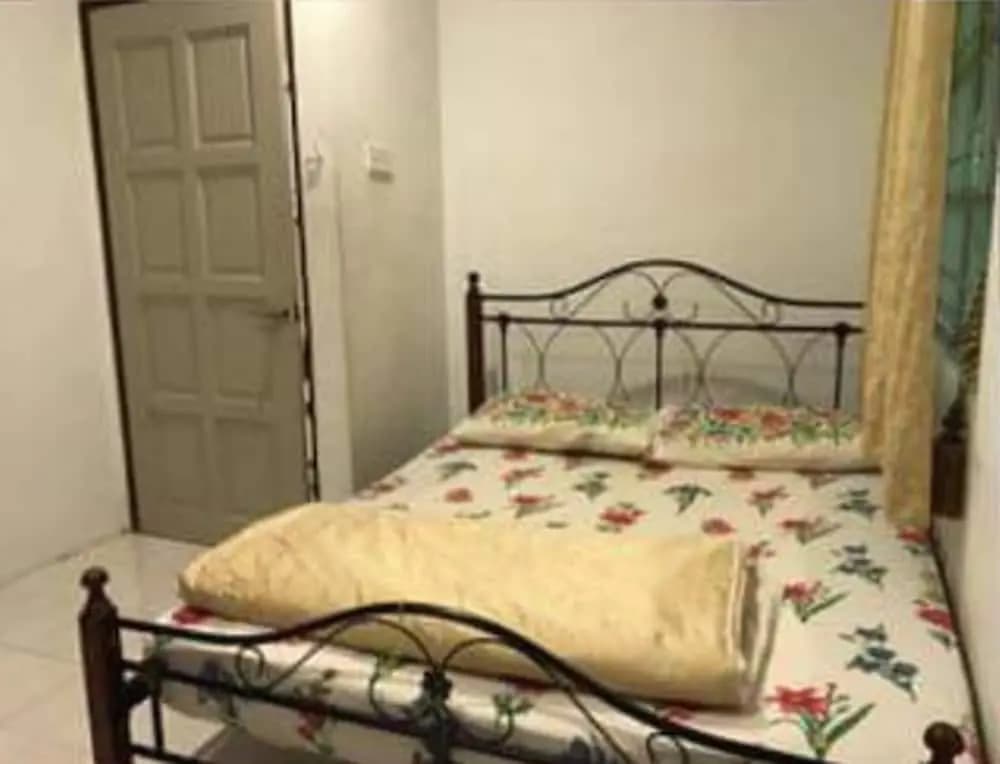 Hasienda Homestay Bayan Lepas - photo 6