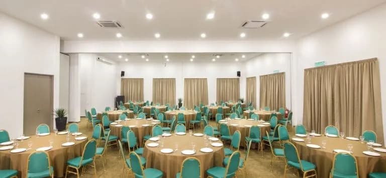 Suria Hot Spring Resort Bentong - photo 5