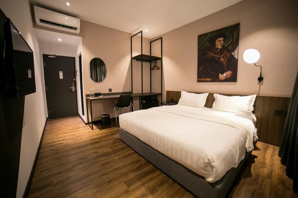 Eureka Hotel - photo 5