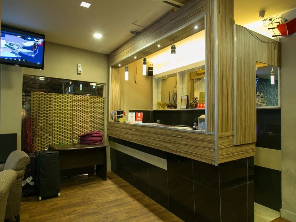 OYO 102 Sindbad Hotel - photo 2