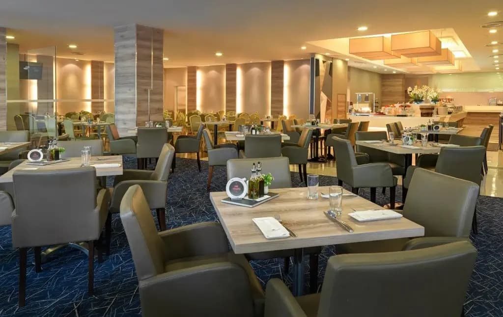 St. Giles Boulevard Hotel - photo 28